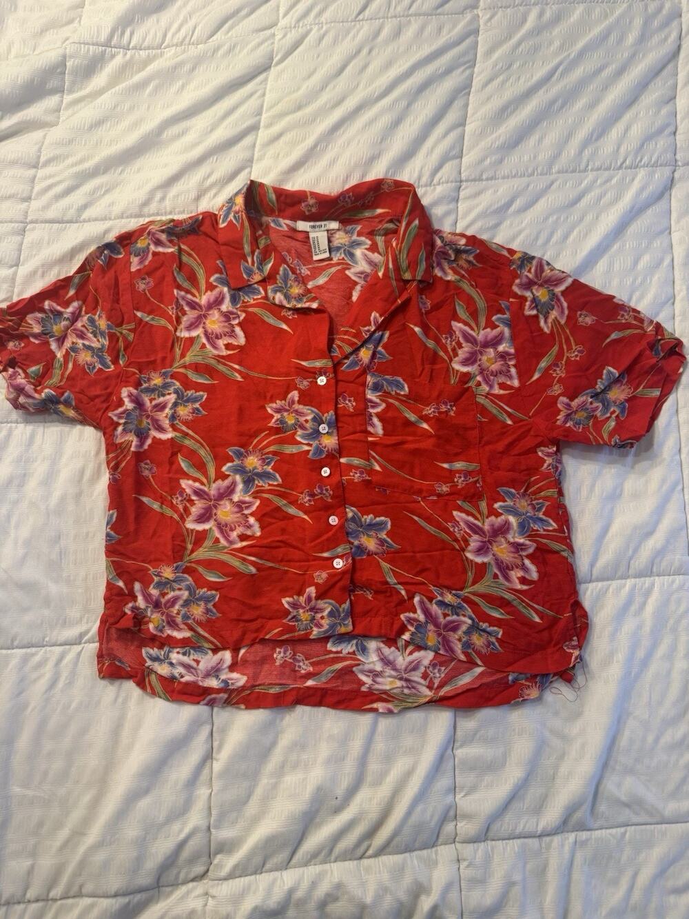 Forever 21 Hawaiian Shirt Button Down Red Floral Resort Coconut Girl Indie Y2K